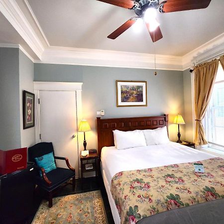 Chipman Hill Suites - Pratt House Saint John Exteriör bild